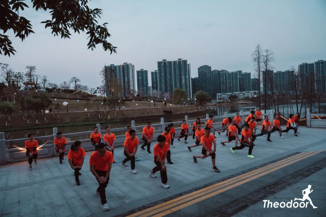 西奧多跑團一起跑贏未來